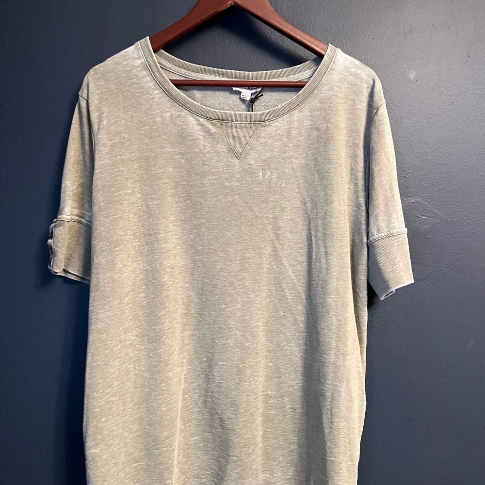 Women’s army green slub tee